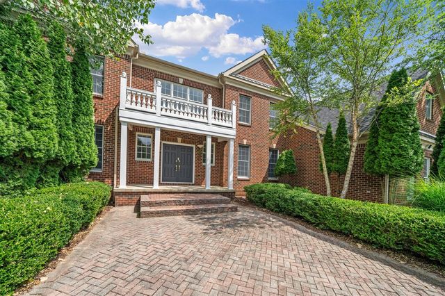 2086 Autumn Hill Drive, Ann Arbor, MI 48103