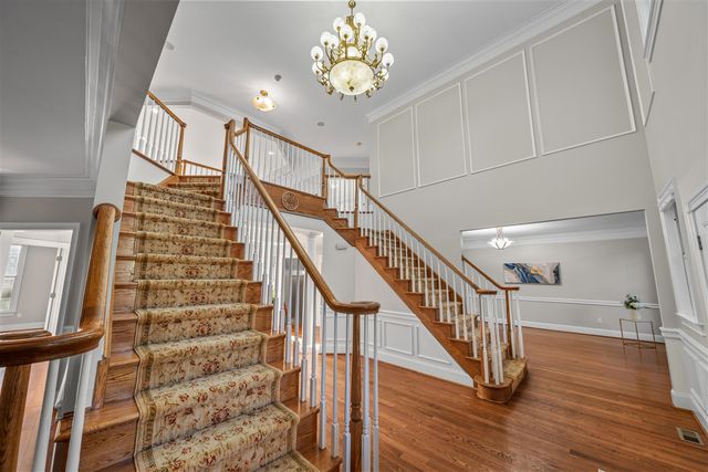 2086 Autumn Hill Drive, Ann Arbor, MI 48103