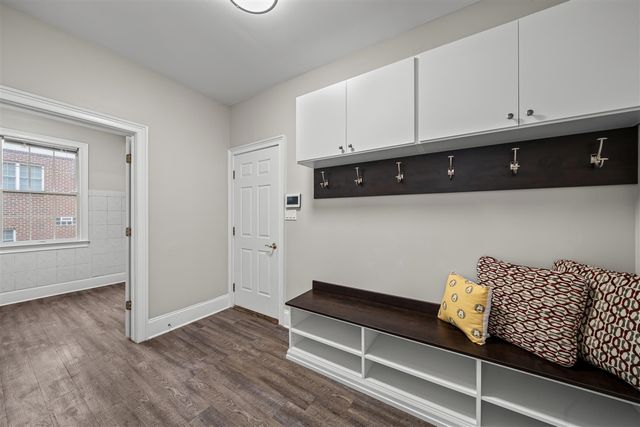 2086 Autumn Hill Drive, Ann Arbor, MI 48103