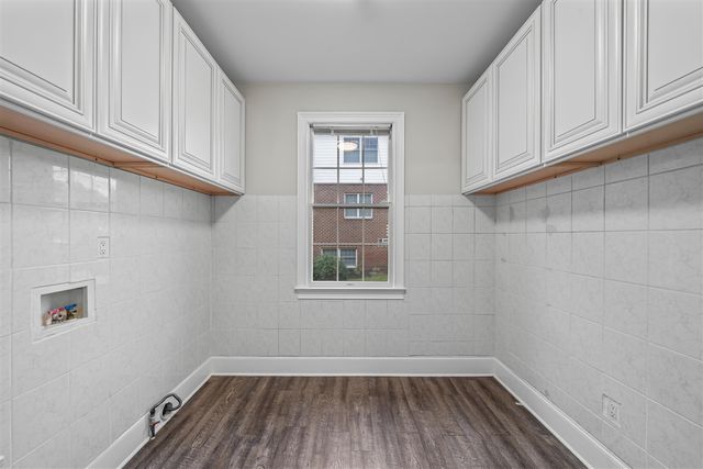 2086 Autumn Hill Drive, Ann Arbor, MI 48103