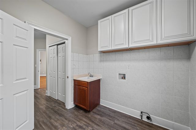 2086 Autumn Hill Drive, Ann Arbor, MI 48103