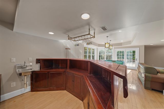 2086 Autumn Hill Drive, Ann Arbor, MI 48103