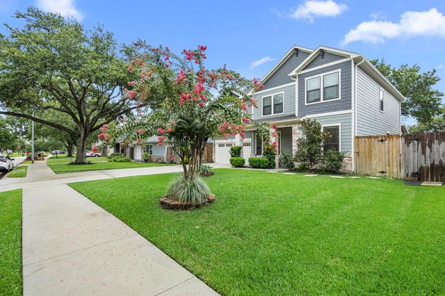 1527 Cheshire Lane, Houston, TX 77018