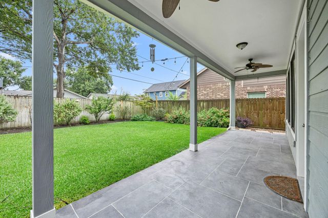 1527 Cheshire Lane, Houston, TX 77018