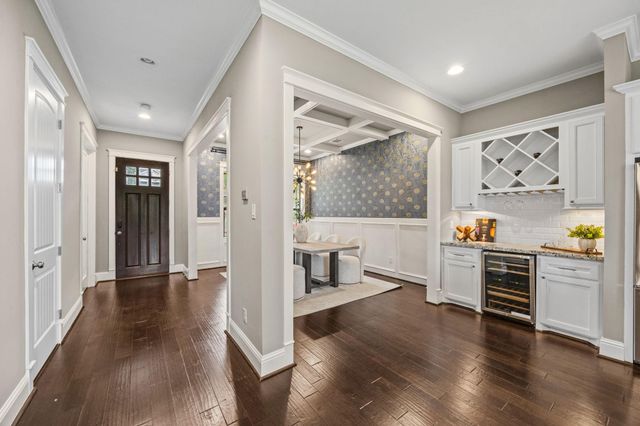 1527 Cheshire Lane, Houston, TX 77018