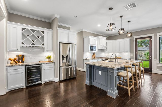 1527 Cheshire Lane, Houston, TX 77018
