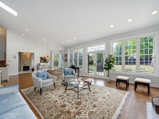 606 Greendale Road, Glenview, IL 60025