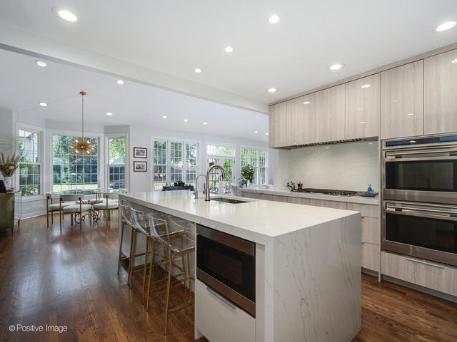 606 Greendale Road, Glenview, IL 60025