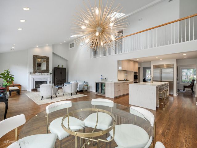 606 Greendale Road, Glenview, IL 60025