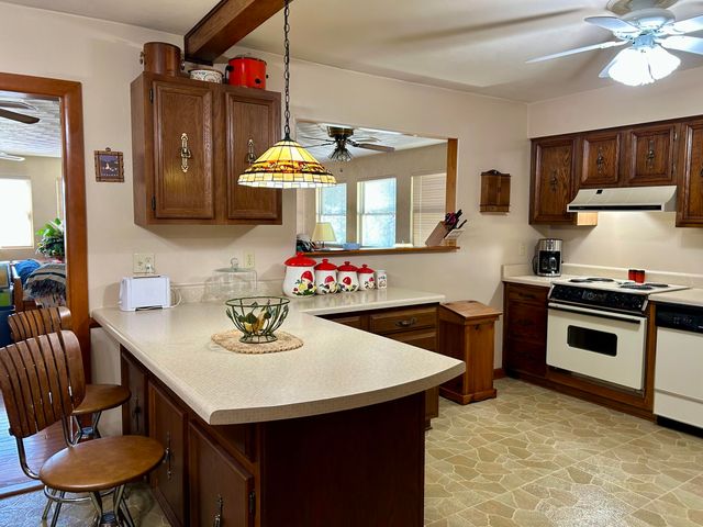 4208 Whitehall CIR, Roanoke, VA 24018