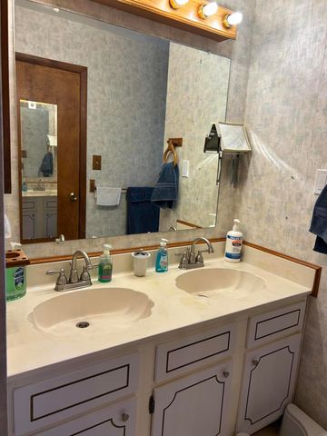 4208 Whitehall CIR, Roanoke, VA 24018