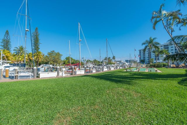 2731 NE 14th Street Causeway 208, Pompano Beach, FL 33062