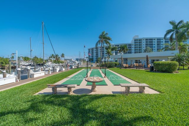 2731 NE 14th Street Causeway 208, Pompano Beach, FL 33062