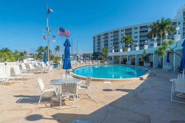 2731 NE 14th Street Causeway 208, Pompano Beach, FL 33062