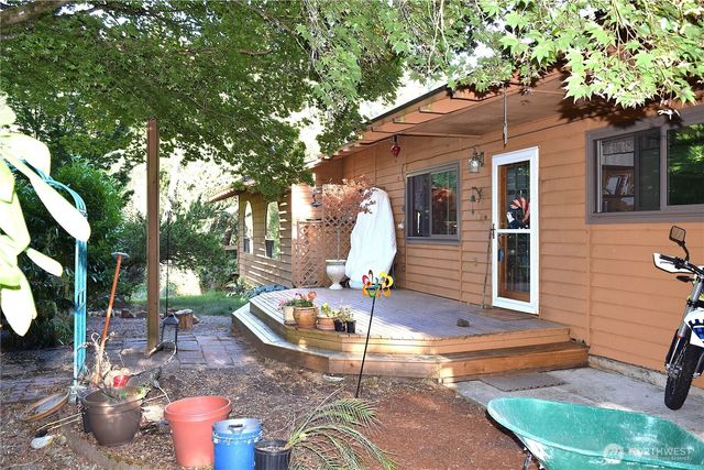 3520 NE 204th Street, Lake Forest Park, WA 98155
