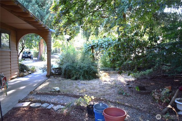 3520 NE 204th Street, Lake Forest Park, WA 98155