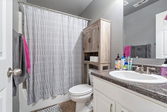 4406 Cottage Street, Fayetteville, AR 72704
