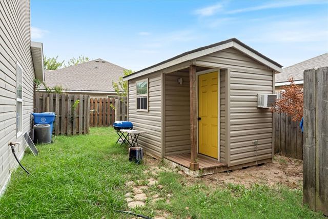 4406 Cottage Street, Fayetteville, AR 72704