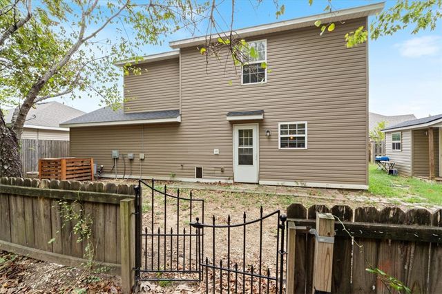 4406 Cottage Street, Fayetteville, AR 72704