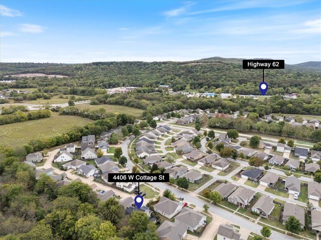 4406 Cottage Street, Fayetteville, AR 72704