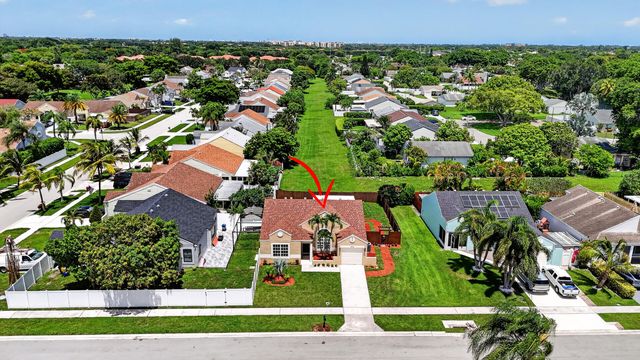 23172 Bentley Place, Boca Raton, FL 33433