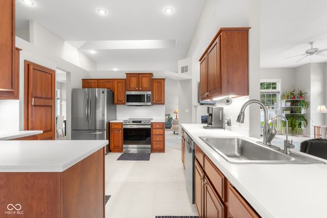 3610 Woodfield Place, Columbus, IN 47203