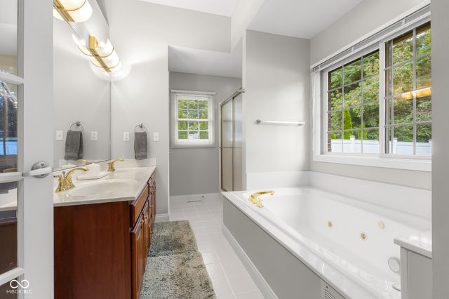 3610 Woodfield Place, Columbus, IN 47203