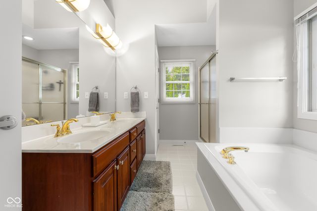 3610 Woodfield Place, Columbus, IN 47203