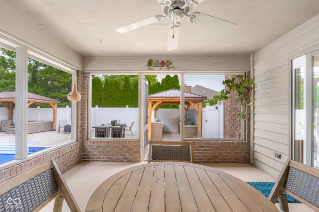 3610 Woodfield Place, Columbus, IN 47203