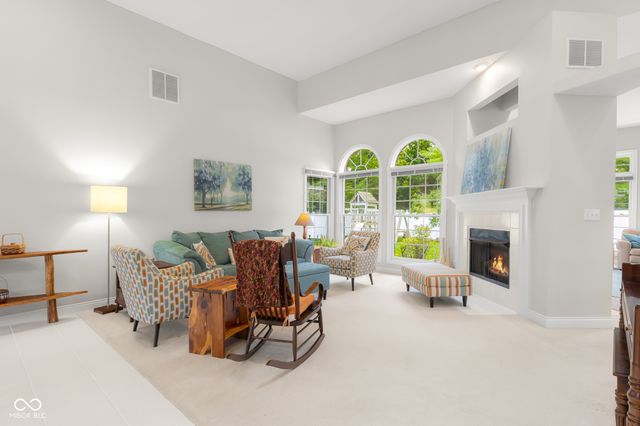 3610 Woodfield Place, Columbus, IN 47203