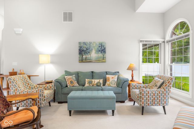 3610 Woodfield Place, Columbus, IN 47203
