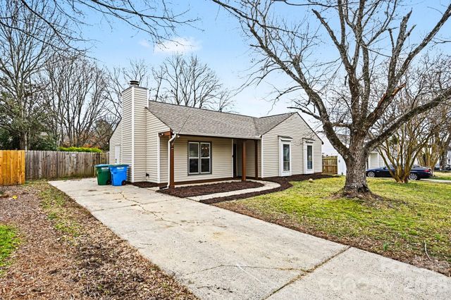 10915 Copper Field Drive, Pineville, NC 28134