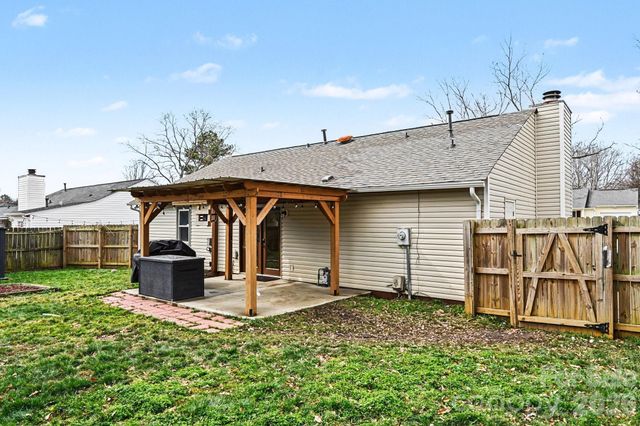 10915 Copper Field Drive, Pineville, NC 28134