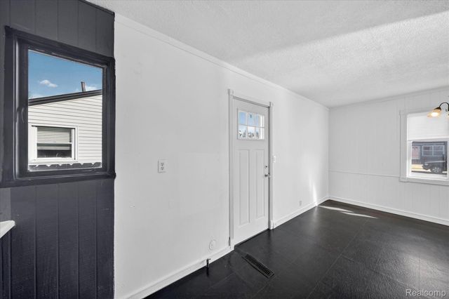 6864 Cornell Street, Taylor, MI 48180