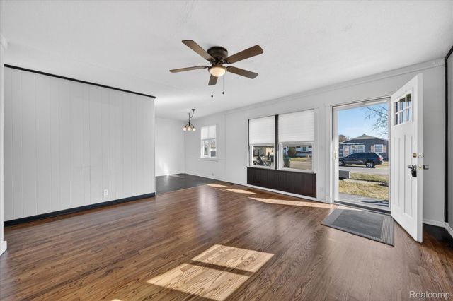 6864 Cornell Street, Taylor, MI 48180