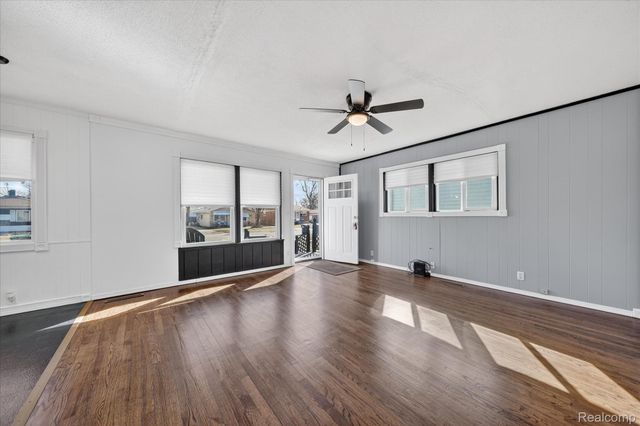 6864 Cornell Street, Taylor, MI 48180