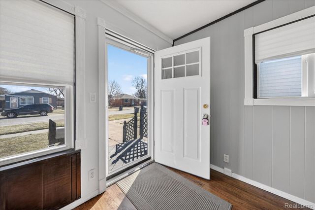 6864 Cornell Street, Taylor, MI 48180