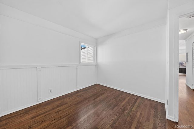 6864 Cornell Street, Taylor, MI 48180