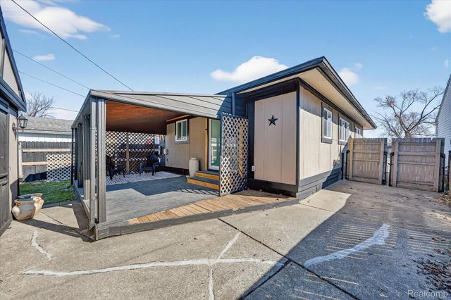 6864 Cornell Street, Taylor, MI 48180