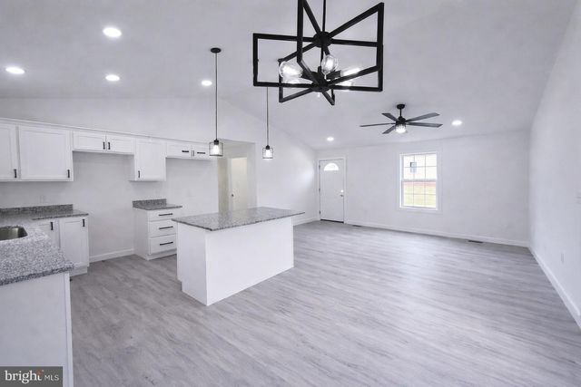 300 E. 11TH AVE, Ranson, WV 25438