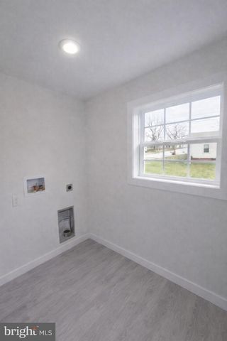 300 E. 11TH AVE, Ranson, WV 25438