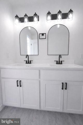 300 E. 11TH AVE, Ranson, WV 25438