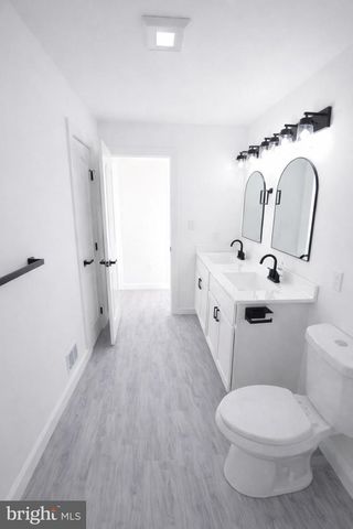 300 E. 11TH AVE, Ranson, WV 25438