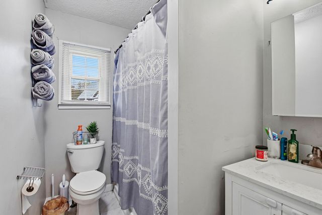 15360 State Route 104, Ashville, OH 43103