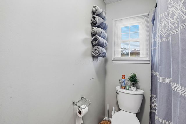 15360 State Route 104, Ashville, OH 43103