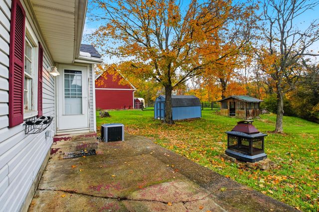 15360 State Route 104, Ashville, OH 43103