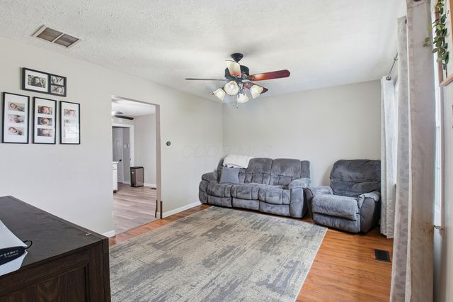 15360 State Route 104, Ashville, OH 43103