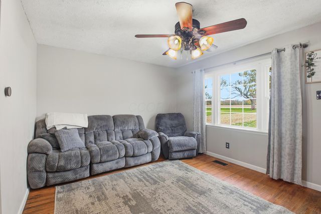 15360 State Route 104, Ashville, OH 43103