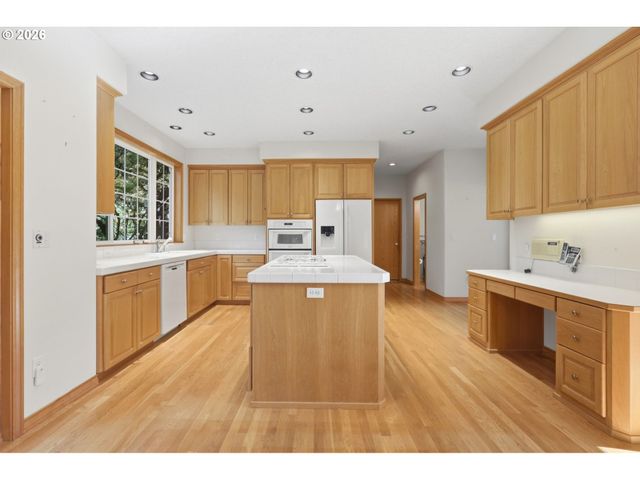 20367 Sw Tremont Way, Beaverton, OR 97007