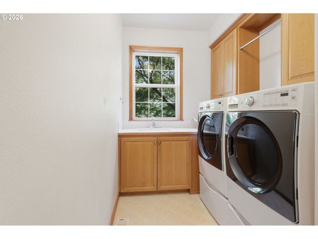 20367 Sw Tremont Way, Beaverton, OR 97007